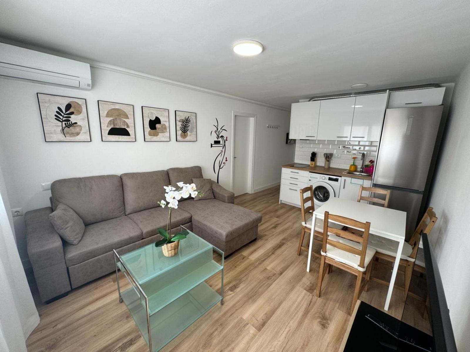 Acogedor Apartamento A 50 Metros Del Mar Cambrils Exterior photo